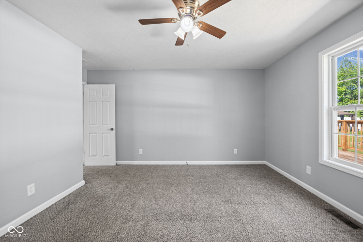 Listing Image 24
