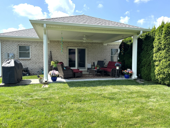 Listing Image 6