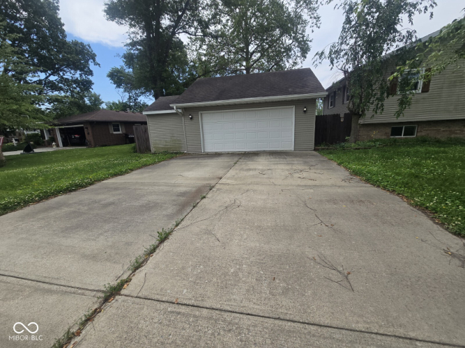 Listing Image 7