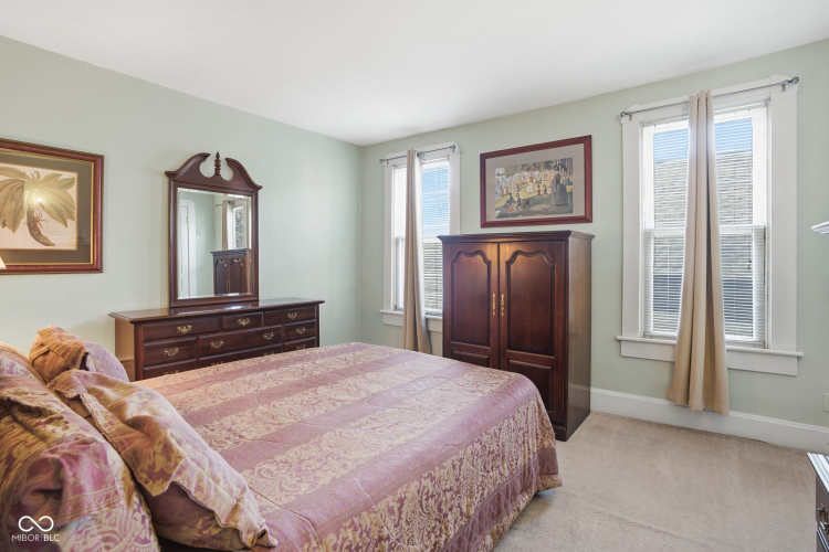 Listing Image 19