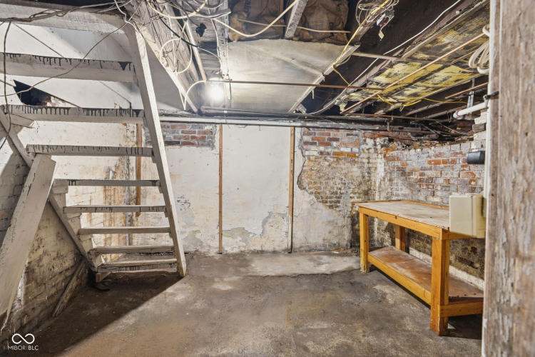 Listing Image 25