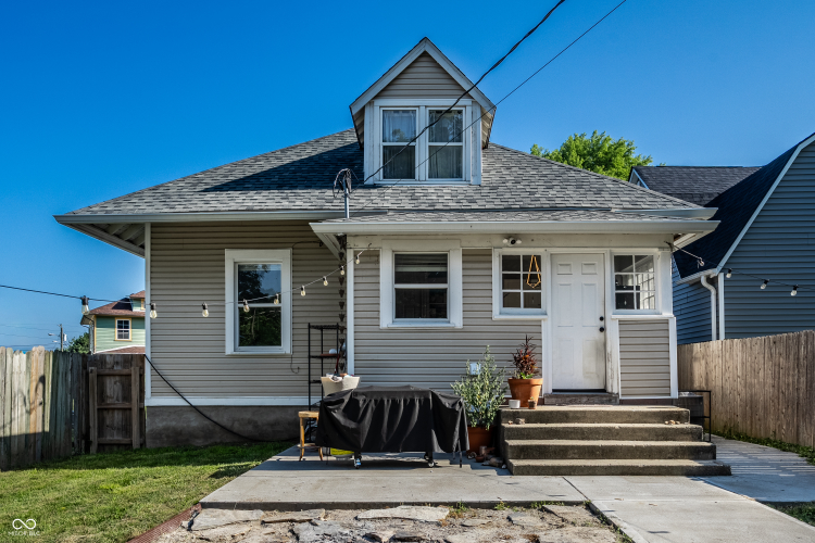 Listing Image 18