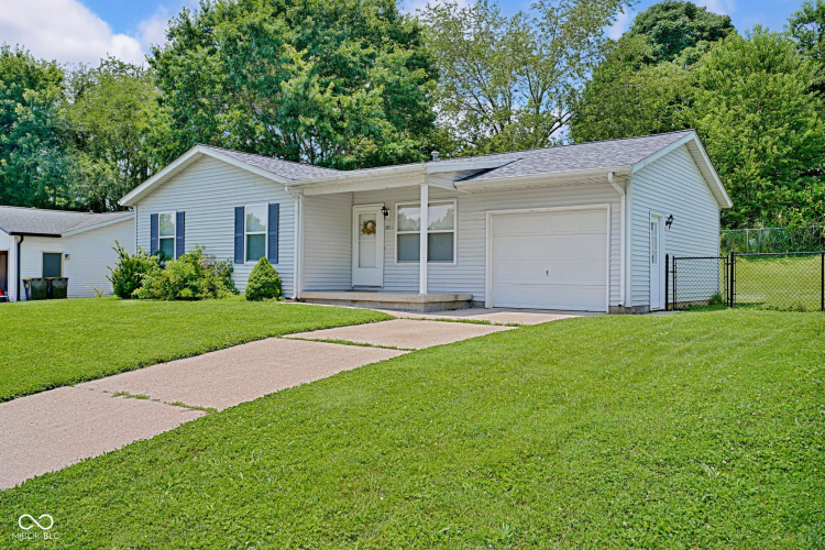 Listing Image 3