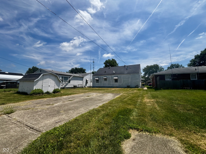 Listing Image 19