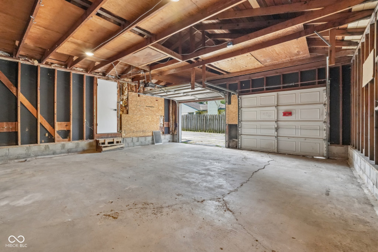 Listing Image 42