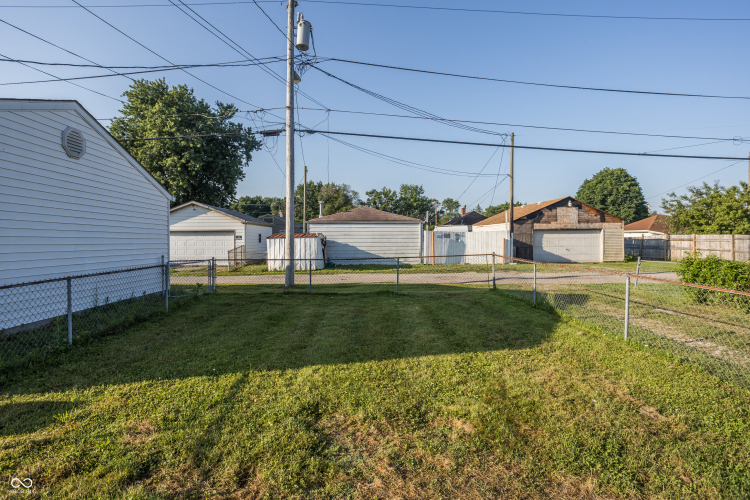 Listing Image 41