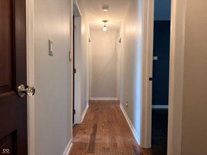 Listing Image 50