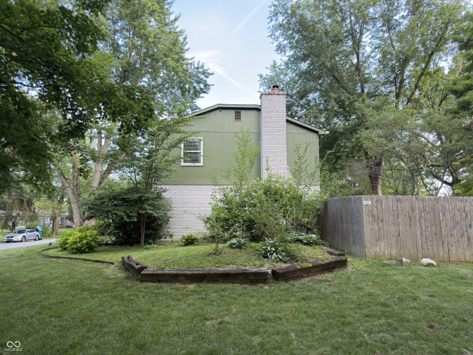 Listing Image 8