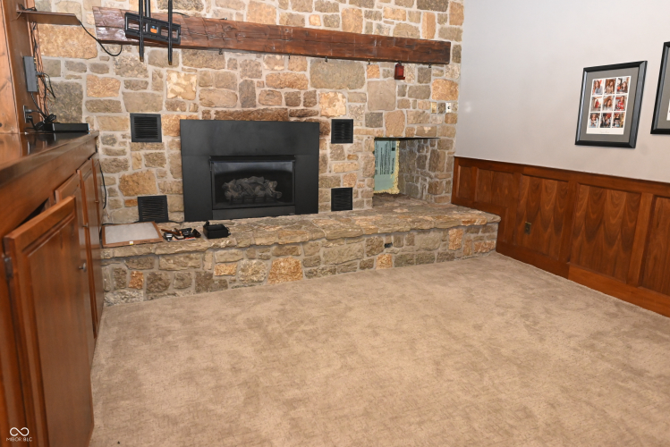 Listing Image 24