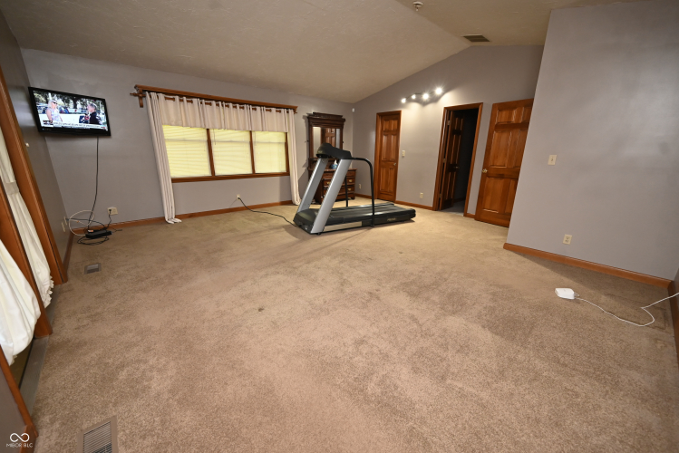 Listing Image 41