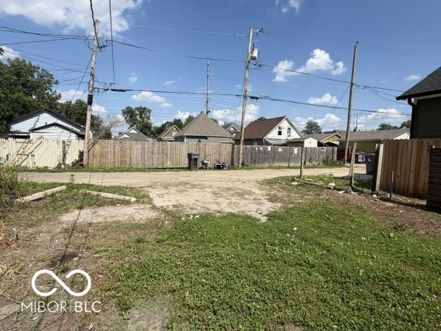 Listing Image 4