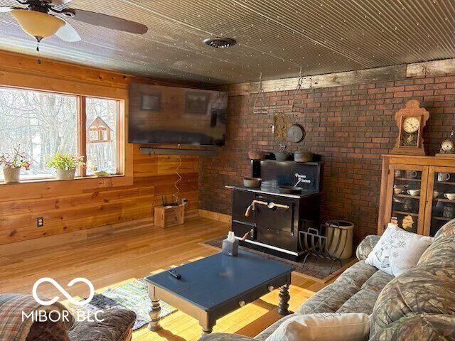 Listing Image 20