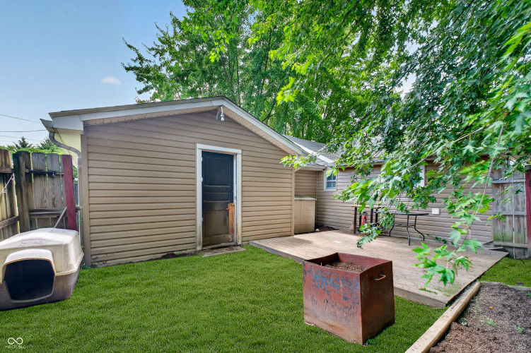 Listing Image 19