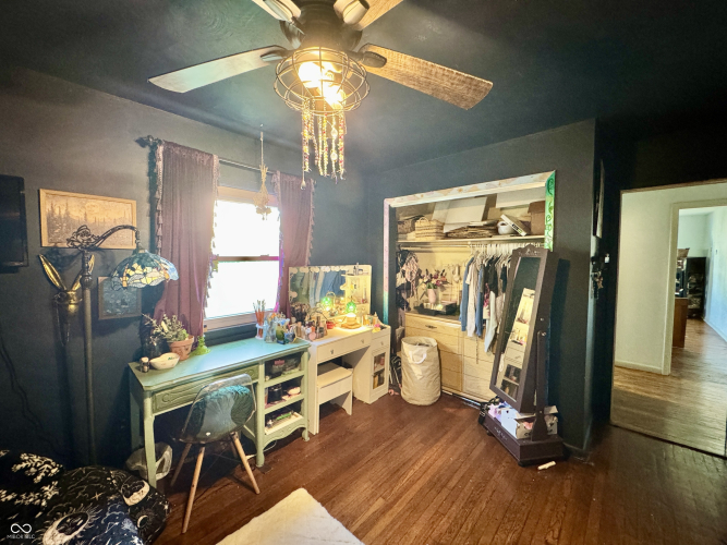 Listing Image 18