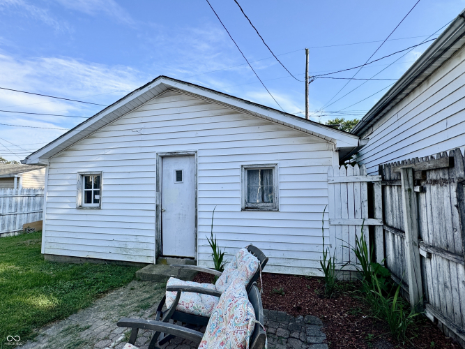 Listing Image 24