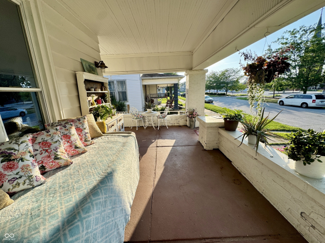 Listing Image 7