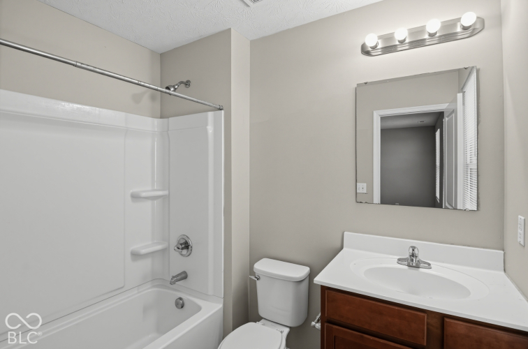 2729 Pointe Harbor Drive Indianapolis IN 46229 (House For Sale) | MLS ...