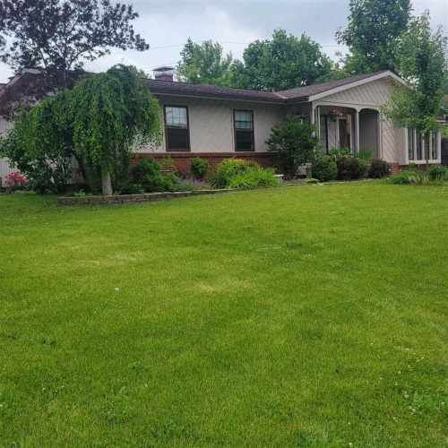 825  Parkview Drive  Rushville, IN 46173 | MLS 10048657