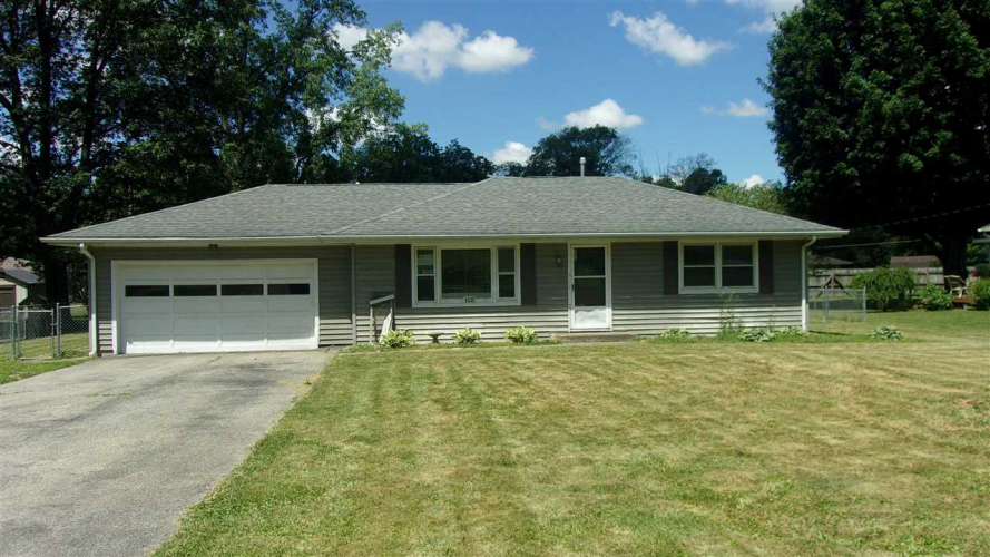 308 E Graceland Heights Drive  Hagerstown, IN 47346 | MLS 10048840