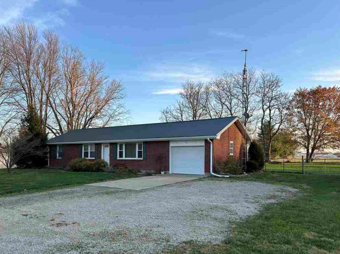 2769 E County Road 400 N  Connersville, IN 47331 | MLS 10049969