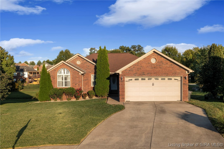 7012  Highpoint Circle Sellersburg, IN 47172 | MLS 2024010877