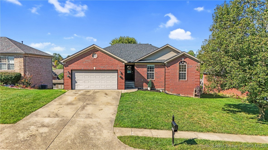 7909  Hillside Drive Sellersburg, IN 47172 | MLS 2024010912