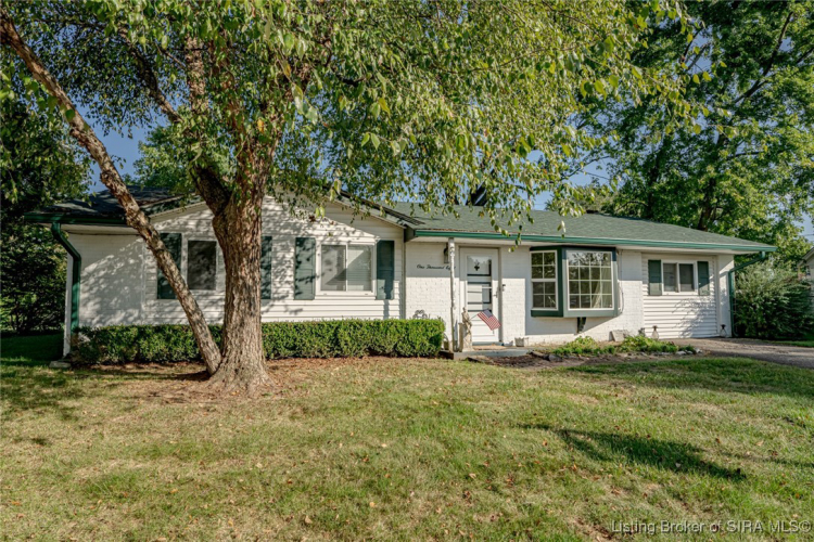 1008  Jonquil Drive Jeffersonville, IN 47130 | MLS 2024010916