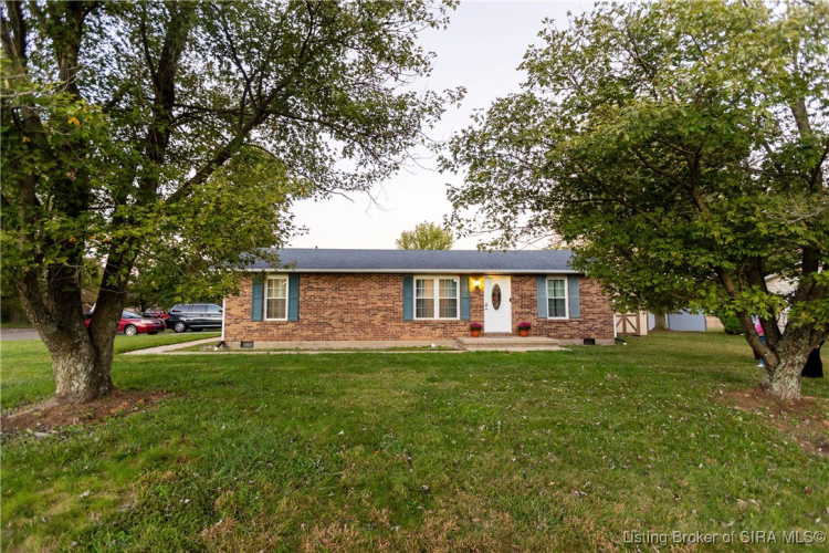 113  West Drive Charlestown, IN 47111 | MLS 2024011312