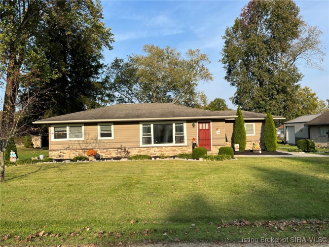 212  Lake Road Henryville, IN 47126 | MLS 2024011681