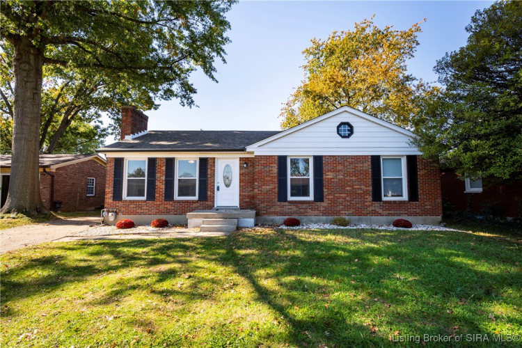 905  Longfield Drive Clarksville, IN 47129 | MLS 2024011747