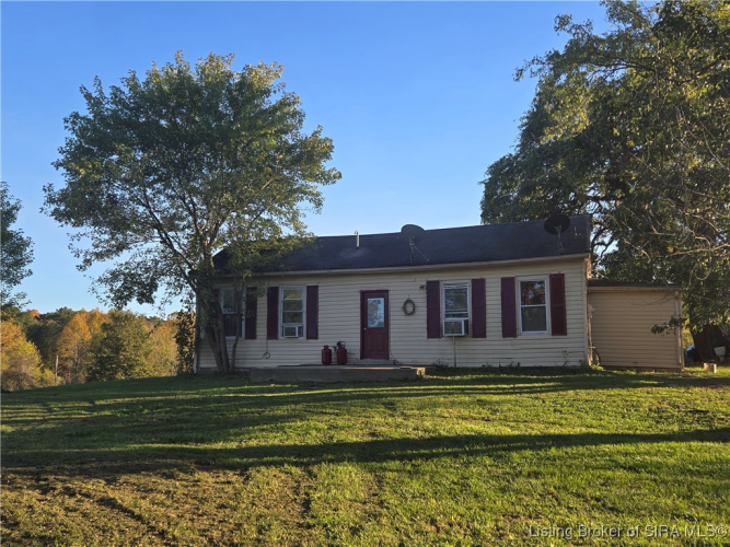 2169 S Thomas Drive Lexington, IN 47138 | MLS 2024011929