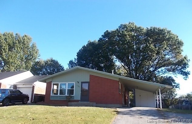 1530  Briarwood Drive Clarksville, IN 47129 | MLS 2024012072