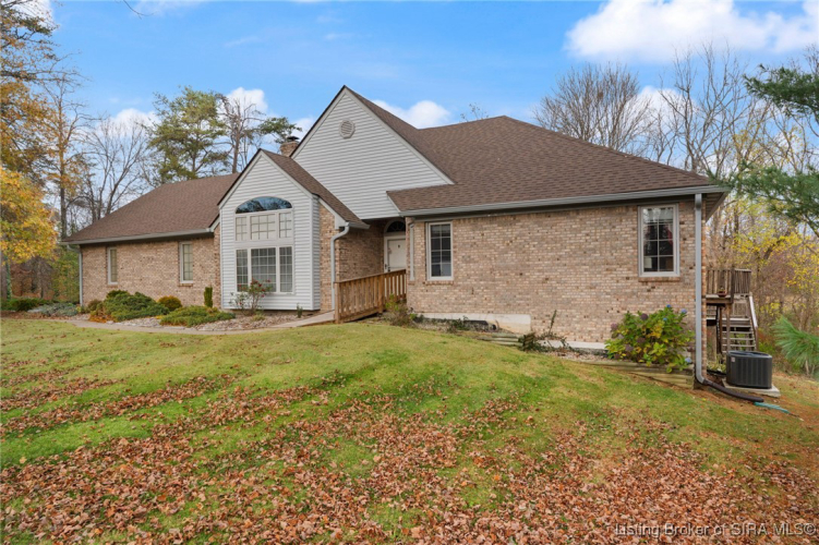 1121  Oakenshaw Drive Lanesville, IN 47136 | MLS 2024012394