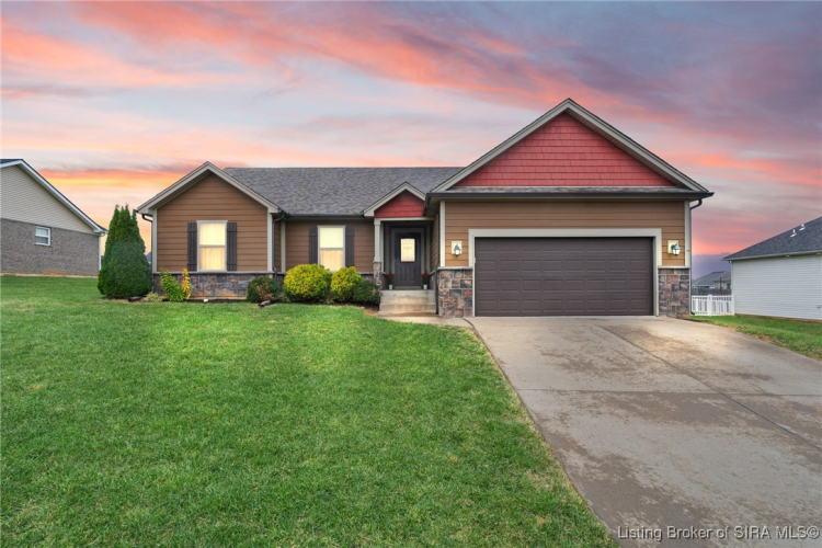 4015  Oakstone Drive Georgetown, IN 47122 | MLS 2024012532