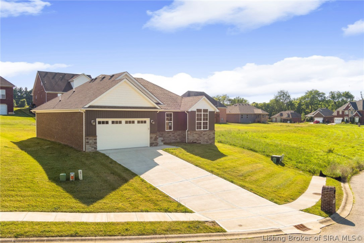 4428  Chickasawhaw Drive Sellersburg, IN 47172 | MLS 202408728