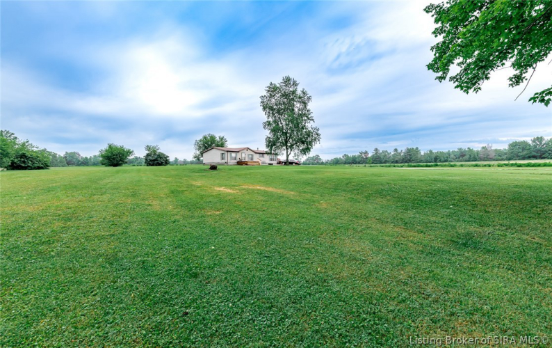 11592 E County Road 600  Crothersville, IN 47229 | MLS 202408971