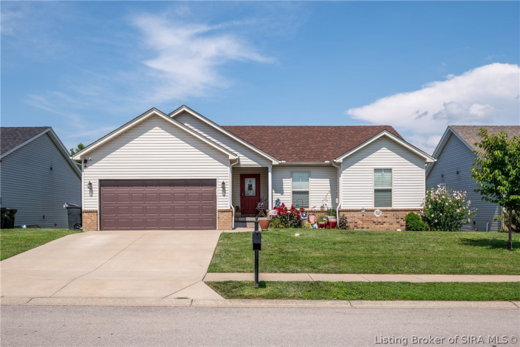 1626  Reagan's Way Jeffersonville, IN 47130 | MLS 202409271