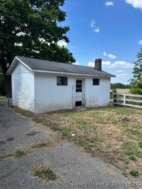 Listing Image 5