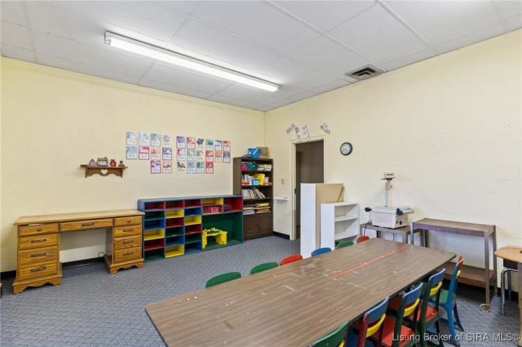 Listing Image 15