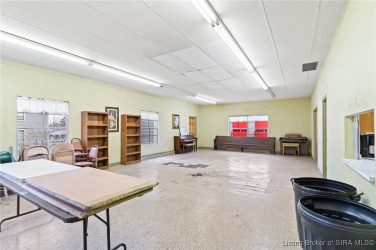 Listing Image 20