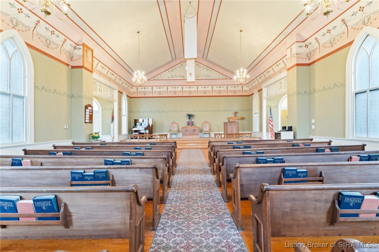 Listing Image 4