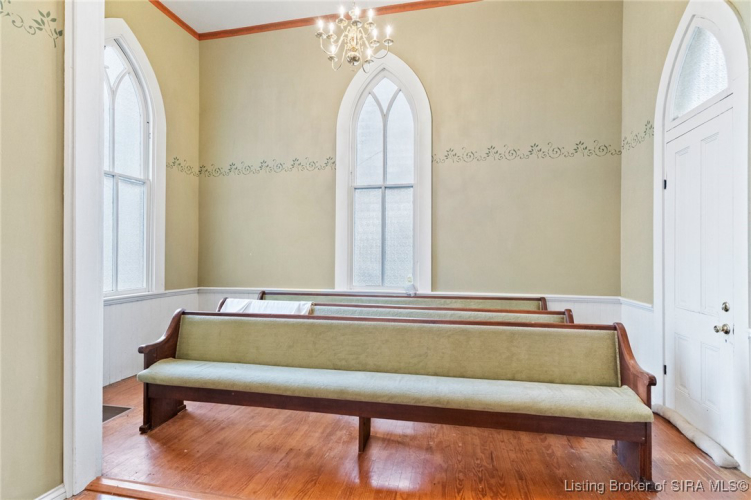 Listing Image 7