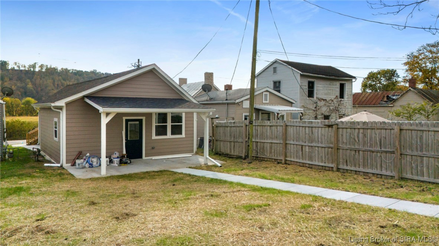 Listing Image 19