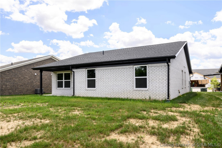Listing Image 32