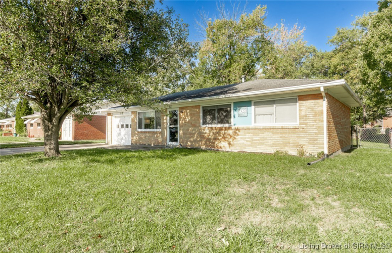 Listing Image 4
