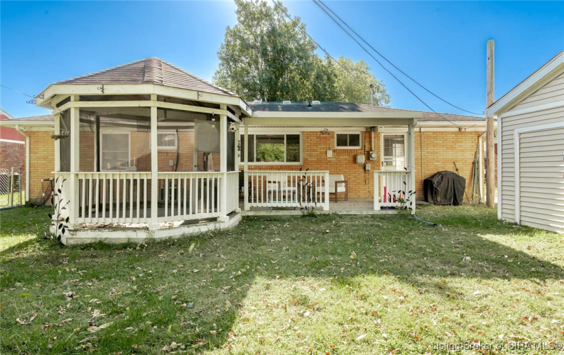 Listing Image 7
