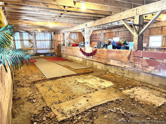 Listing Image 17