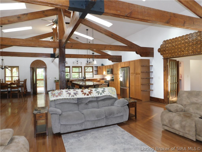 Listing Image 7