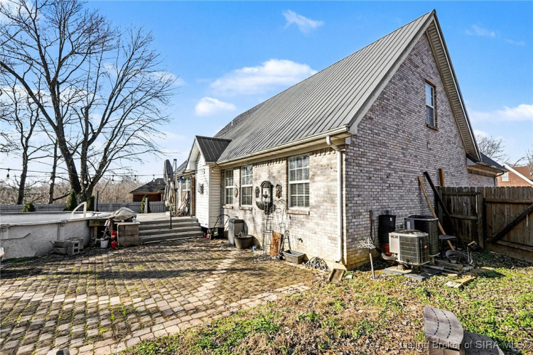 Listing Image 23