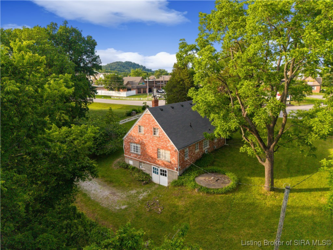 Listing Image 8